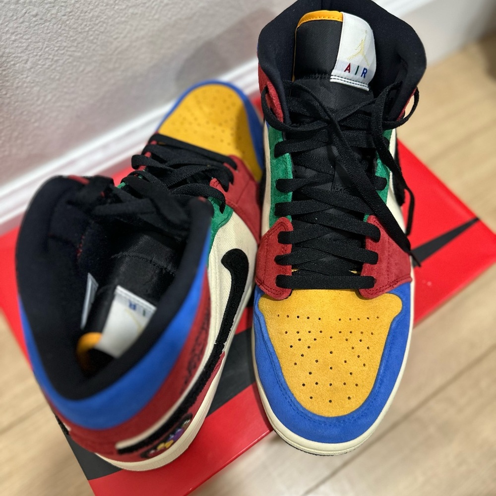 Air Jordan 1 Mid SE FLRS NA Sneakers - Picture 9 of 11